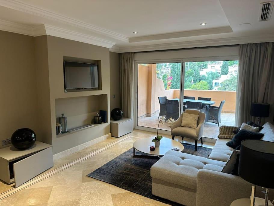 Apartment 5* Serviced Marbella